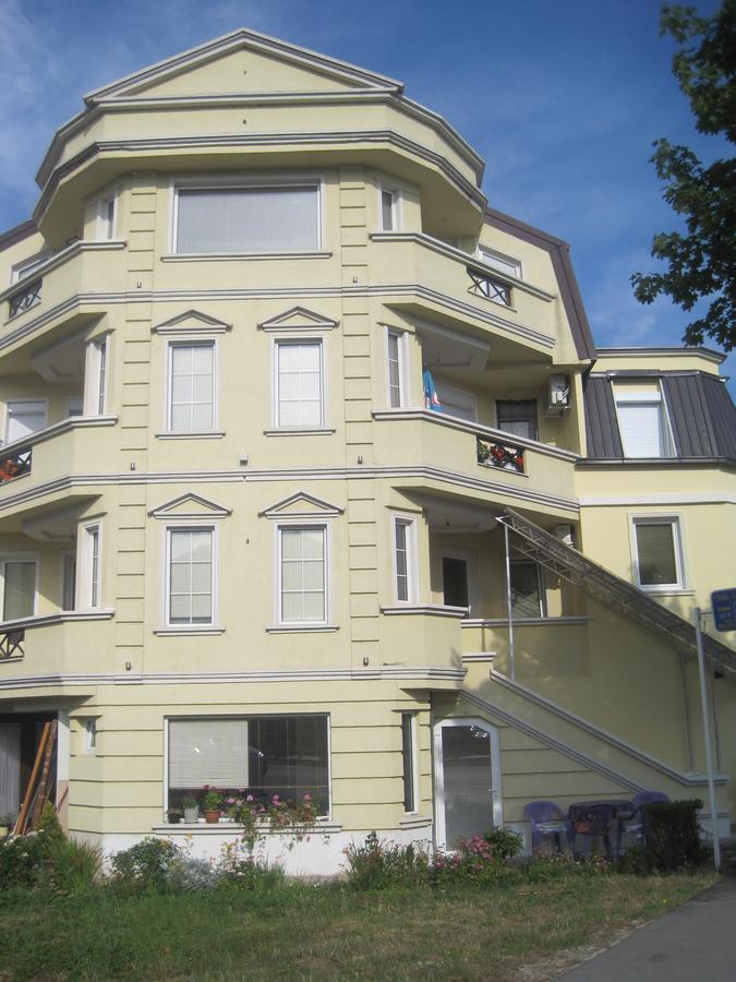 Villa Renessans Ohrid Bagian luar foto
